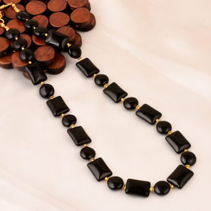 GGL Lovely Rectangle, Coin Shaped Black Agate Gem Stone Beads Necklace For Women